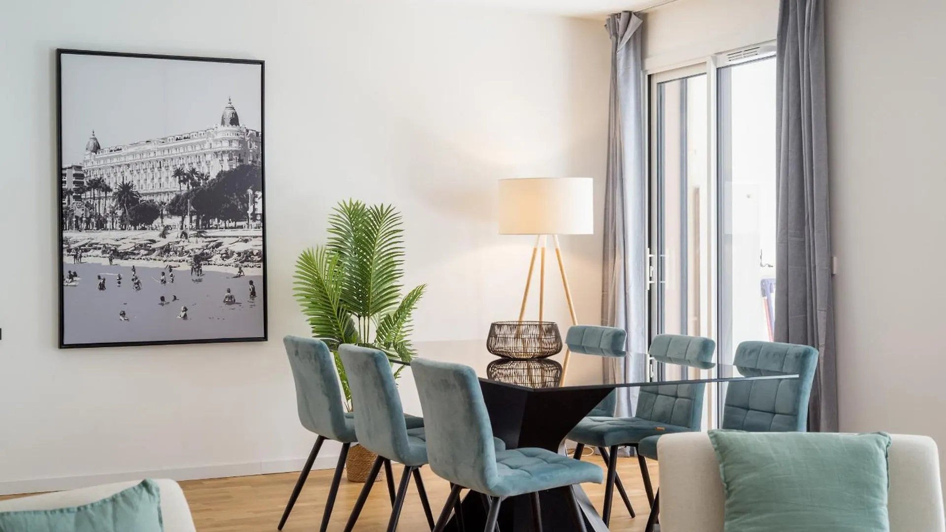 Maxime By Terry'S Homes Cannes 0*,